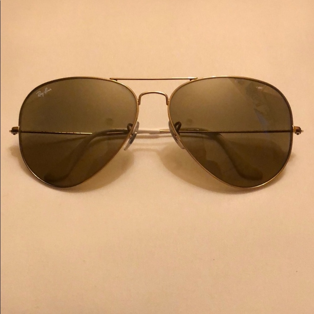 Ray Ban Aviators Gold Frame with light lens 62mm